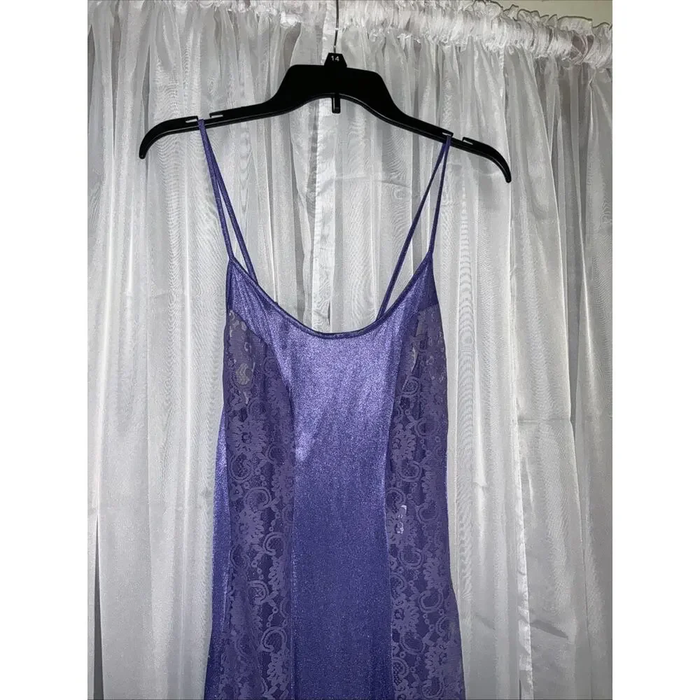 Vintage Lavender Lace Full Slip Silky Maxi Nightgown Storybook Romance Size M